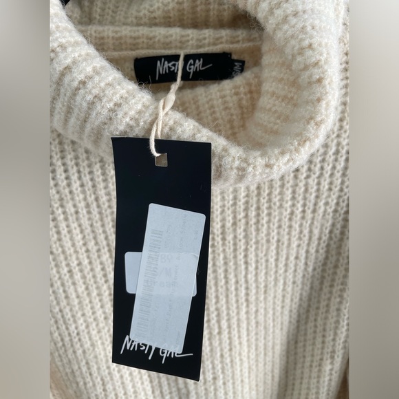 NWT Nasty Gal camel cream fold over turtleneck sweater balloon sleeves | S/M - Picture 3 of 10